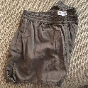 Madewell pull on shorts